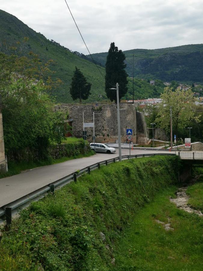 Apartman And Rooms Dream House Mostar Bagian luar foto